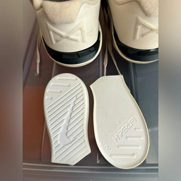 Nike // Metcon 6 Shoes WITH Inserts - Picture 2 of 7